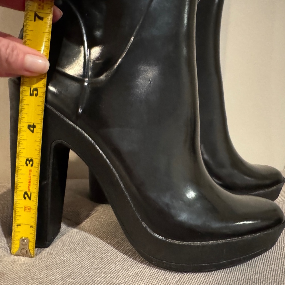 Coach Rain Boots, black and statement making - Picture 13 of 16